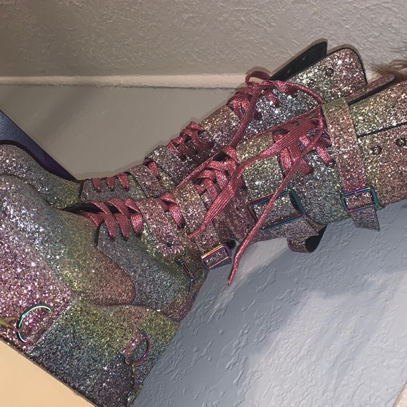 Interest post. - Picture 1 of 1